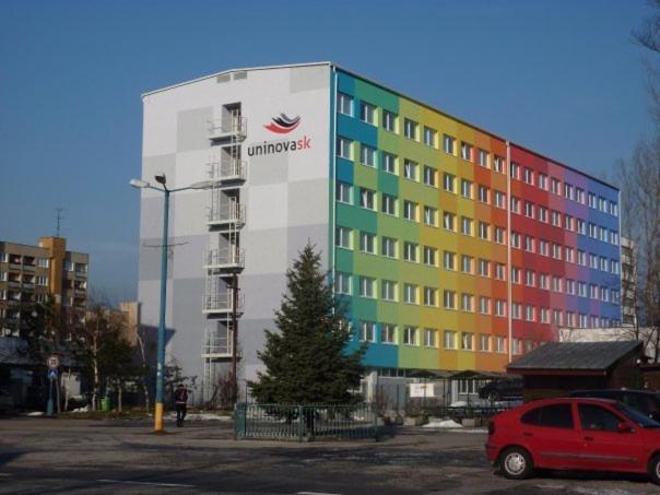 Uninova Hostel Μπρατισλάβα Εξωτερικό φωτογραφία