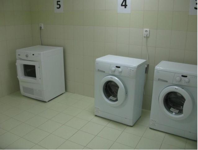 Uninova Hostel Μπρατισλάβα Εξωτερικό φωτογραφία